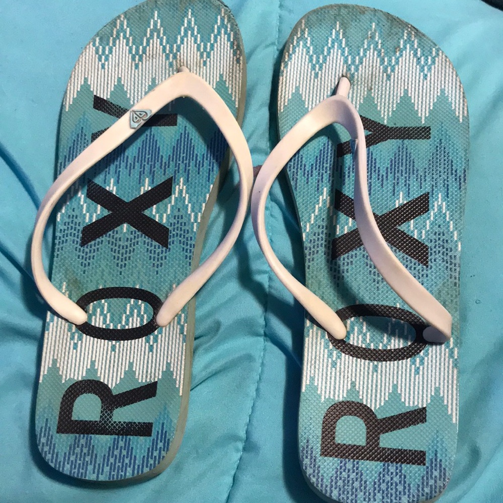 Roxy flip flops